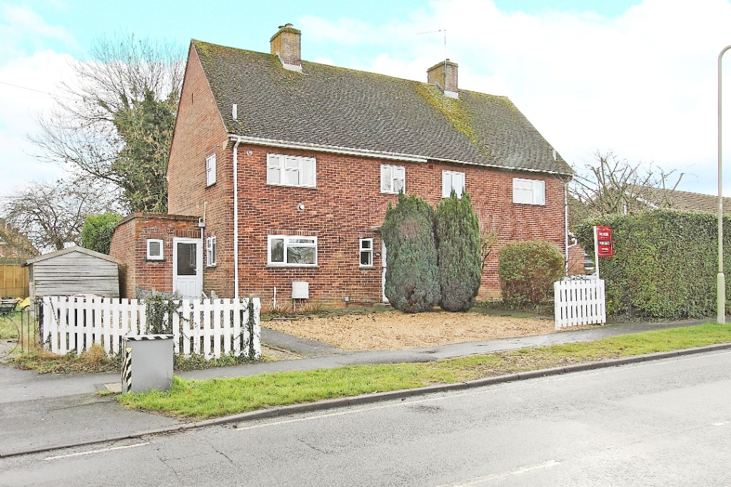 3 Bedroom Property For Sale in Andover £280,000